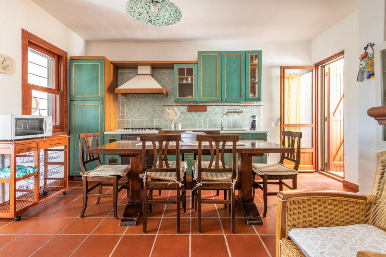 Damiano Holiday House Porto Columbu - Perd'E Sali Εξωτερικό φωτογραφία