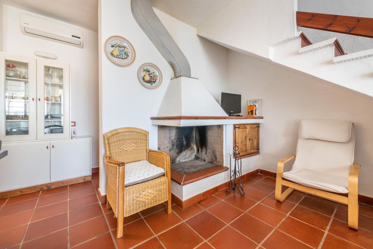 Damiano Holiday House Porto Columbu - Perd'E Sali Εξωτερικό φωτογραφία
